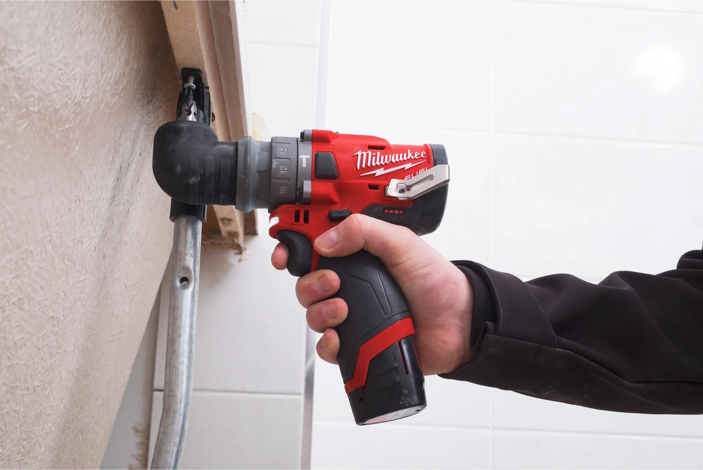 IMPACT DRILL DRIVER WITH INTERCHANGEABLE CHUCKS M12 4933464138