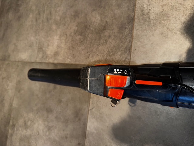 SOFFIATORE STIHL BGA 300 CON AR3000L USATO